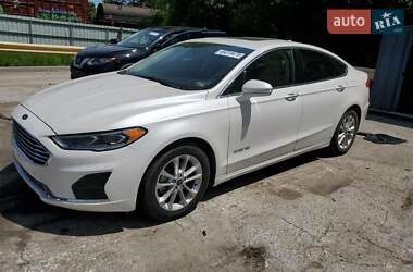 Ford Fusion 2019
