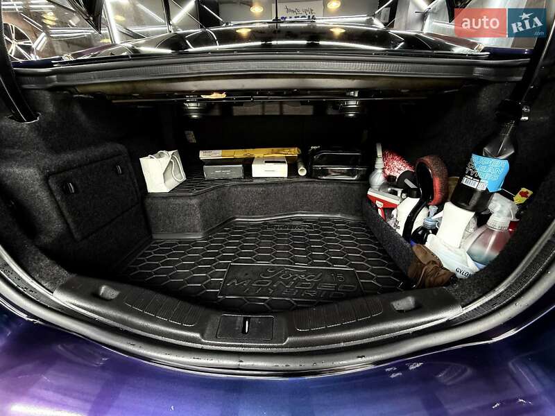 Седан Ford Fusion 2014 в Одесі