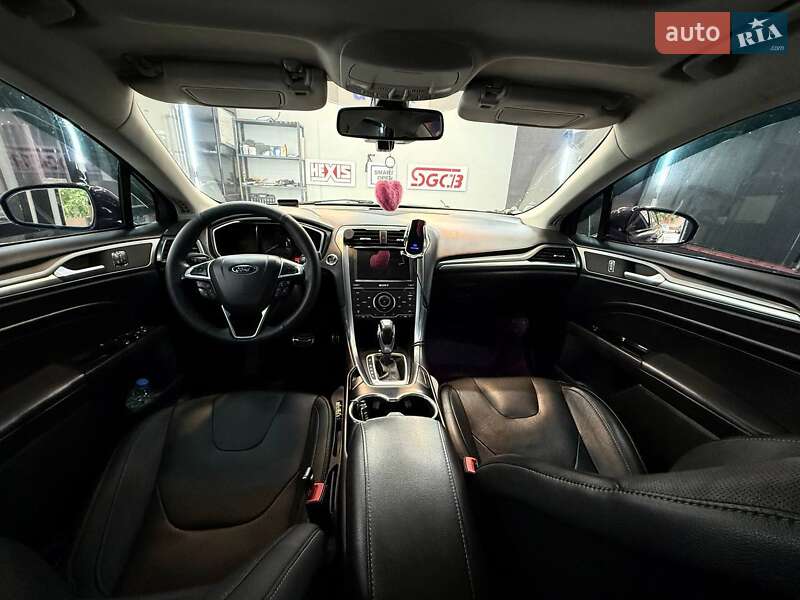 Седан Ford Fusion 2014 в Одесі