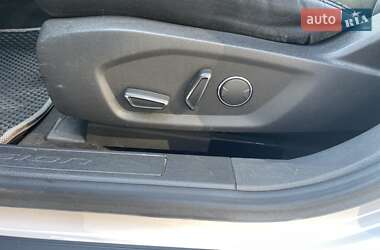 Седан Ford Fusion 2013 в 