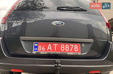 Хэтчбек Ford Fusion 2006 в 