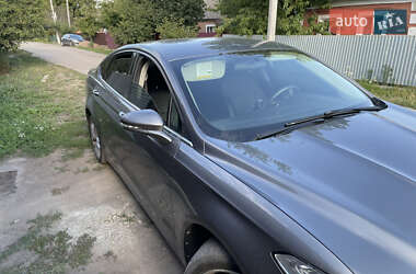 Седан Ford Fusion 2012 в 
