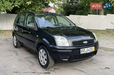 Хэтчбек Ford Fusion 2005 в 