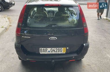 Хэтчбек Ford Fusion 2005 в 