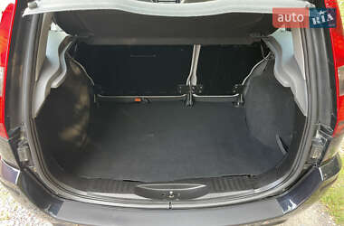 Хэтчбек Ford Fusion 2005 в 