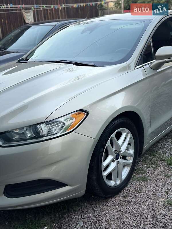 Седан Ford Fusion 2015 в Житомирі