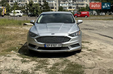 Седан Ford Fusion 2017 в 