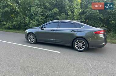 Седан Ford Fusion 2016 в 