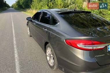 Седан Ford Fusion 2016 в 