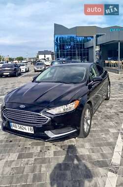 Седан Ford Fusion 2016 в 