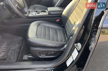 Седан Ford Fusion 2017 в 