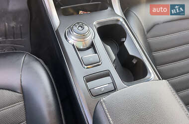 Седан Ford Fusion 2017 в 