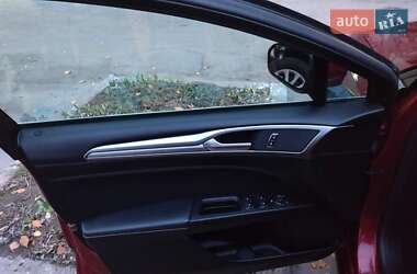 Седан Ford Fusion 2018 в 