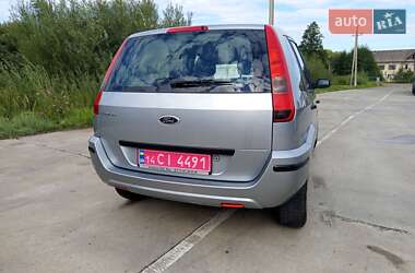 Хэтчбек Ford Fusion 2005 в 
