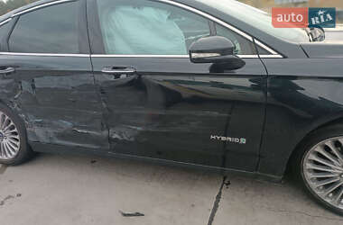Седан Ford Fusion 2013 в 