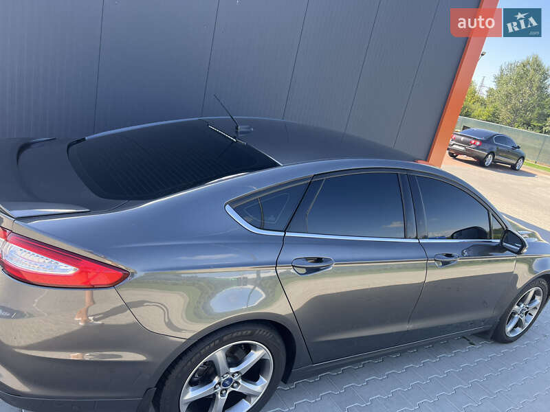 Ford Fusion 2015