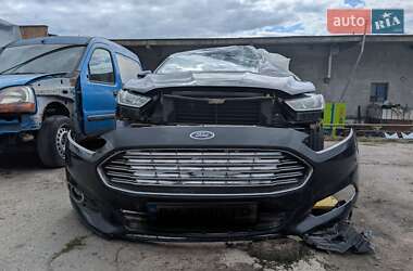 Седан Ford Fusion 2016 в 