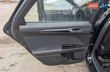 Седан Ford Fusion 2016 в 