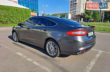 Седан Ford Fusion 2015 в 