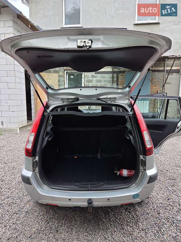 Хетчбек Ford Fusion 2009 в Києві фото 4 Хетчбек Ford Fusion 2009 в Києві