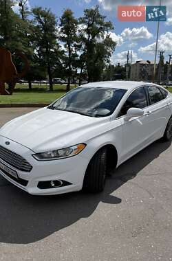 Седан Ford Fusion 2014 в 