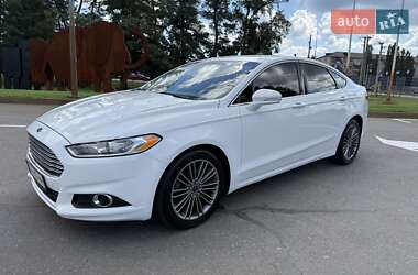 Седан Ford Fusion 2014 в 
