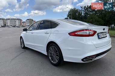 Седан Ford Fusion 2014 в 