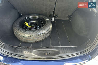 Хэтчбек Ford Fusion 2010 в 