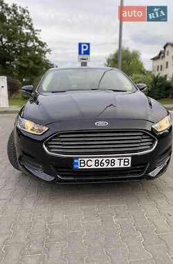 Седан Ford Fusion 2014 в 
