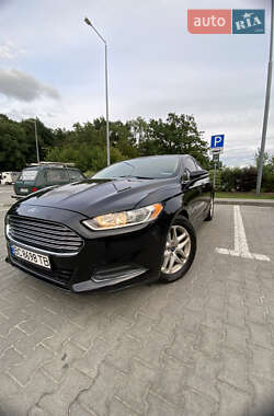 Седан Ford Fusion 2014 в Львові