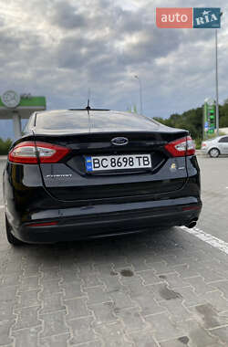 Седан Ford Fusion 2014 в 