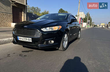 Седан Ford Fusion 2015 в 