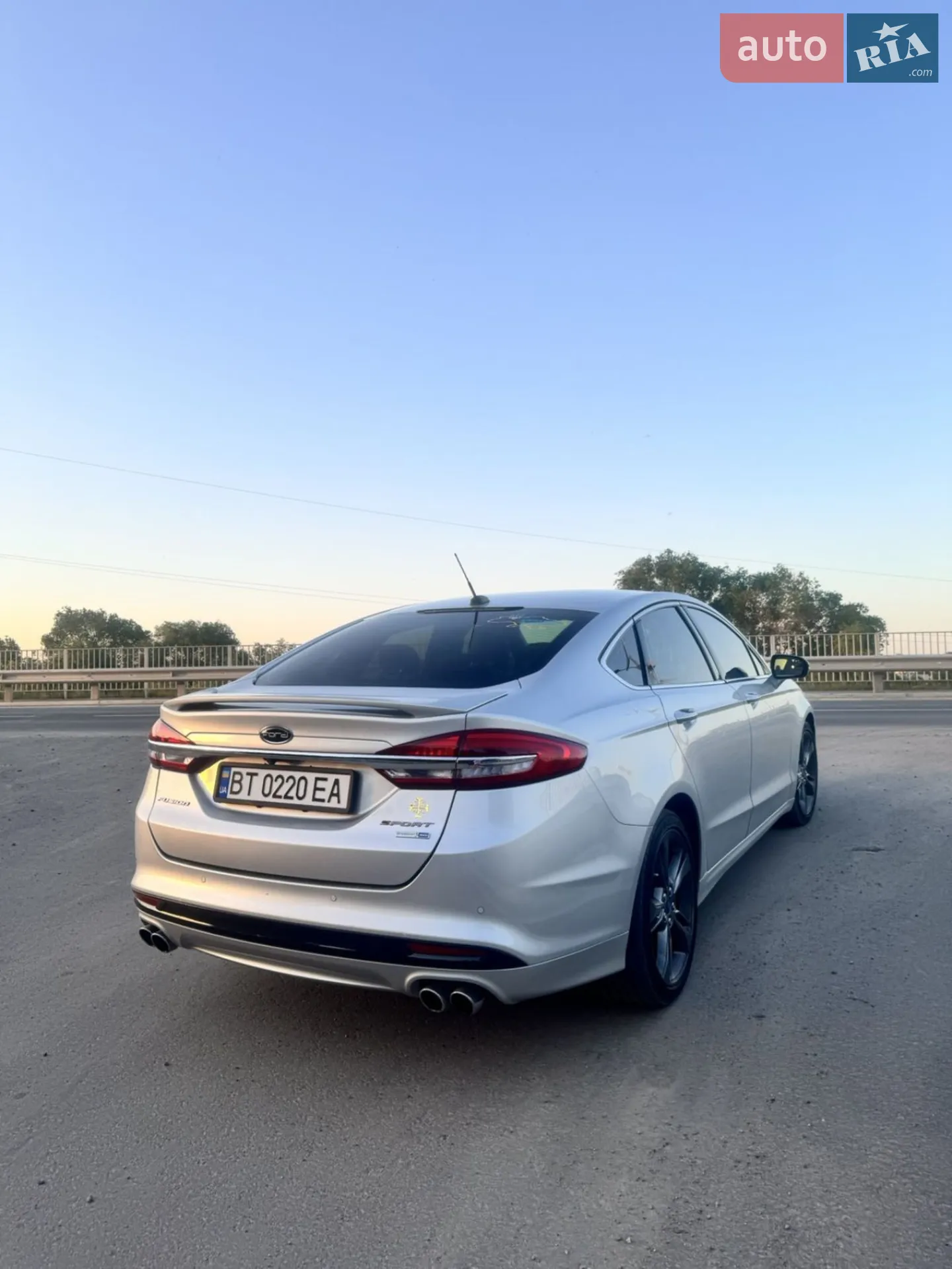 2016 Ford Fusion - мініатюра 17