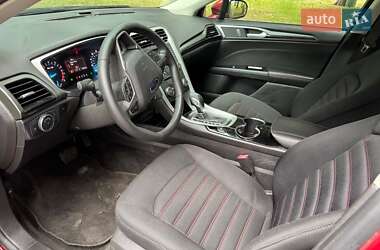 Седан Ford Fusion 2014 в 