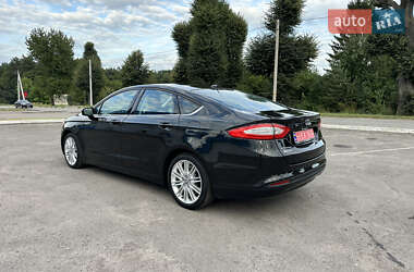 Седан Ford Fusion 2013 в 