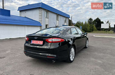 Седан Ford Fusion 2013 в 
