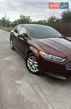 Седан Ford Fusion 2014 в 