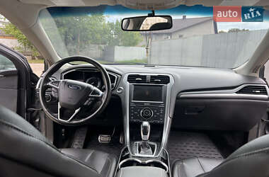 Седан Ford Fusion 2014 в 
