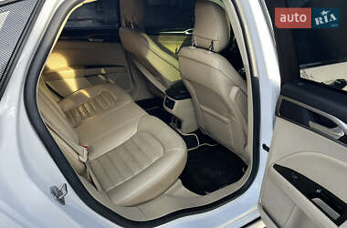 Седан Ford Fusion 2014 в 