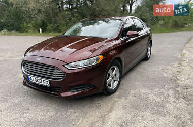 Седан Ford Fusion 2015 в Радомишлі