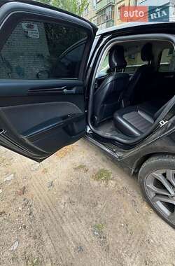 Седан Ford Fusion 2017 в 