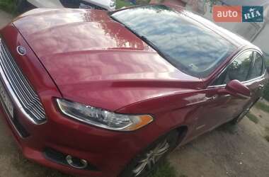 Седан Ford Fusion 2016 в 