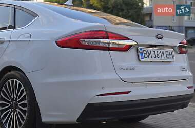 Седан Ford Fusion 2019 в 