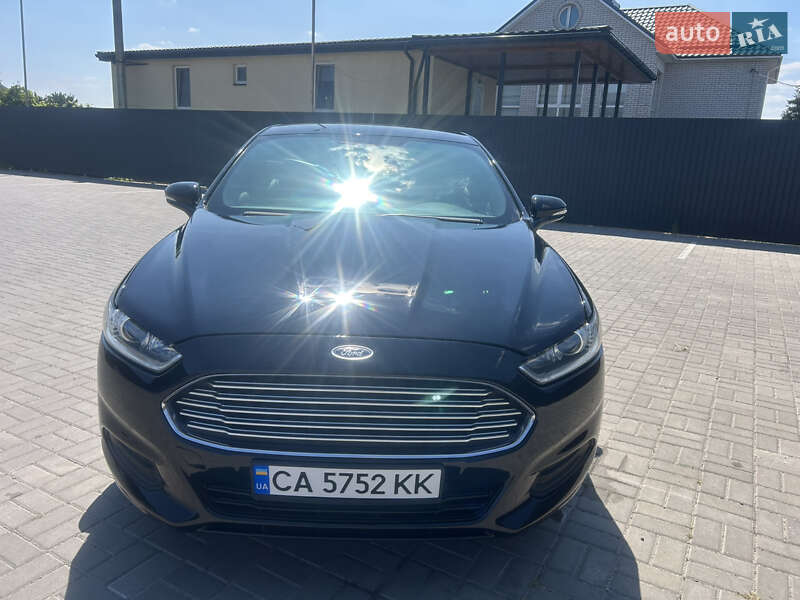 Седан Ford Fusion 2016 в Черкассах