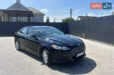 Седан Ford Fusion 2016 в 