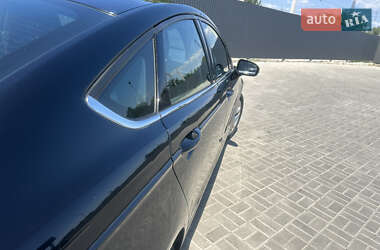 Седан Ford Fusion 2016 в 