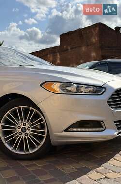 Седан Ford Fusion 2014 в 