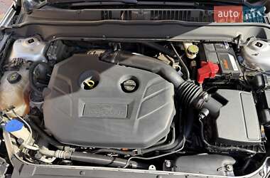 Седан Ford Fusion 2014 в 