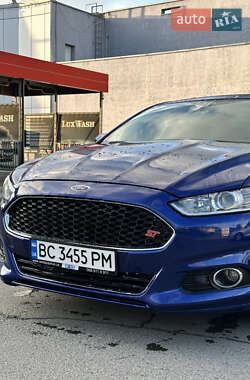 Седан Ford Fusion 2013 в Львове