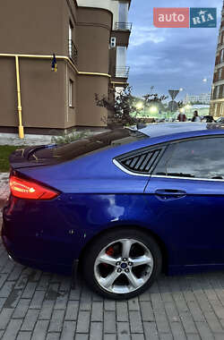 Седан Ford Fusion 2013 в 
